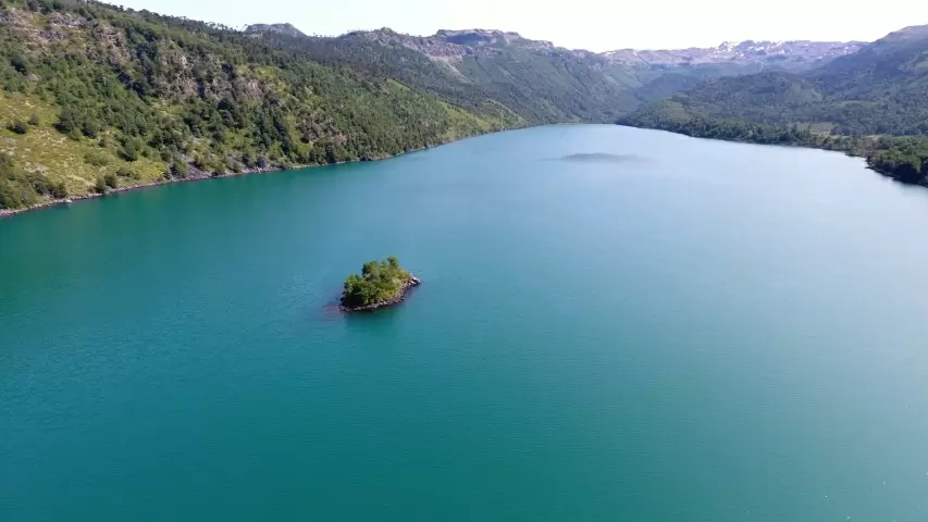 Laguna El Barco, Alto Biobío. // Fotografía propiedad exclusiva de El Contraste.cl. © Todos los derechos reservados.