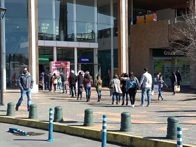 Mall Plaza El Trébol recibió miles de personas | @_ErgoVivo_