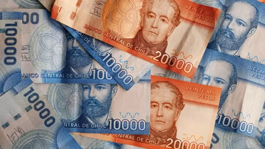 Dinero | Foto (El Contraste).