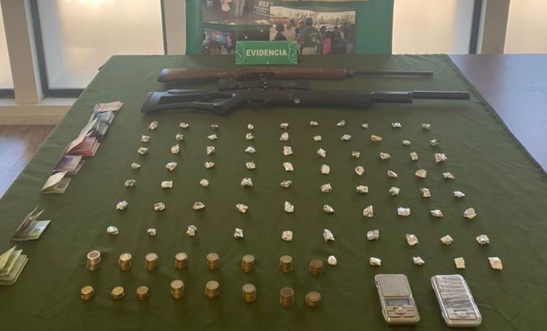 Mulchén: detienen a mujer con 150 dosis de marihuana y dos rifles de aire comprimido