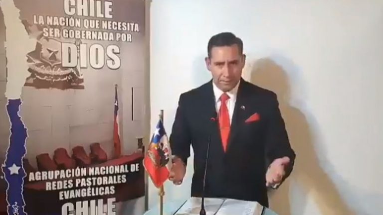 «No se conviertan en rateros»: Pastor Soto ‘exige’ diezmo a los fieles que reciban el Tercer Retiro