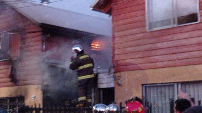 Incendio afectó a vivienda en el sector de Parque Lauquén en Los Ángeles