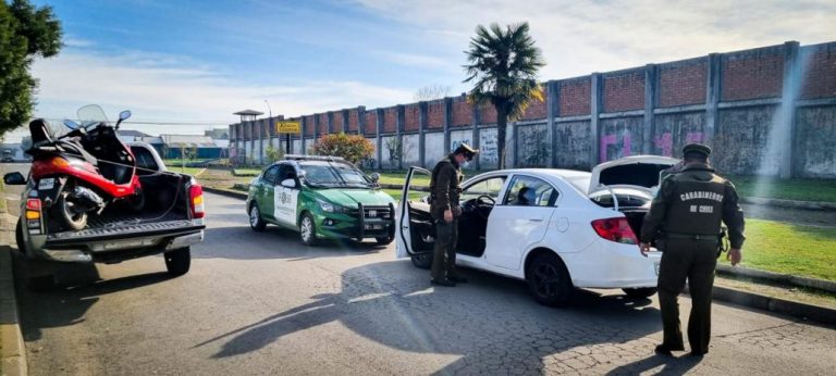 Carabineros de Paillihue interviene en plena transacción de drogas: 3 detenidos