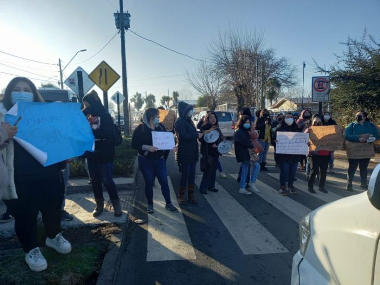 Apoderados de El Peral denuncian que hijos se demoran 3 horas en llegar a casa por falta de bus