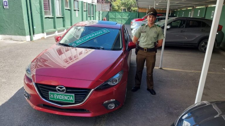 Auto robado en San Bernardo fue encontrado en calle Colón de Los Ángeles