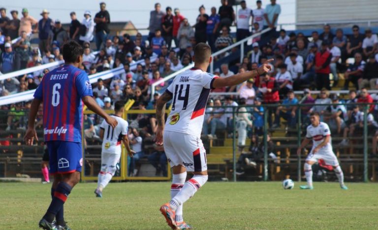 Deportes Iberia sufrió una dura derrota ante Melipilla en los minutos finales