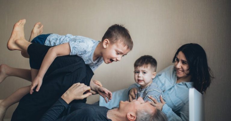 Días de lluvia: 5 tips para poder entretener a los niños en casa