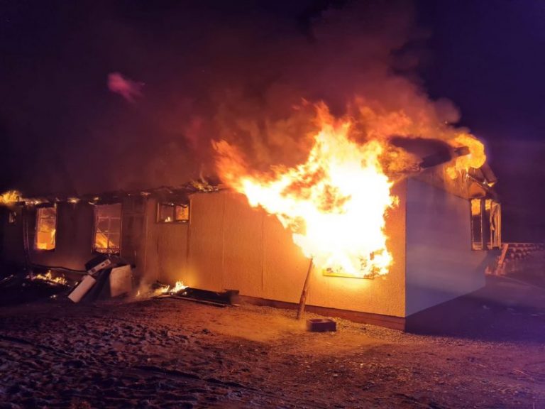 Fuego descontrolado consumió una vivienda en el sector de Los Saltos del Laja