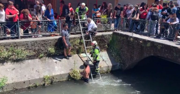 Hombre fue rescatado tras «bañarse» en el estero Quilque en pleno centro de Los Ángeles