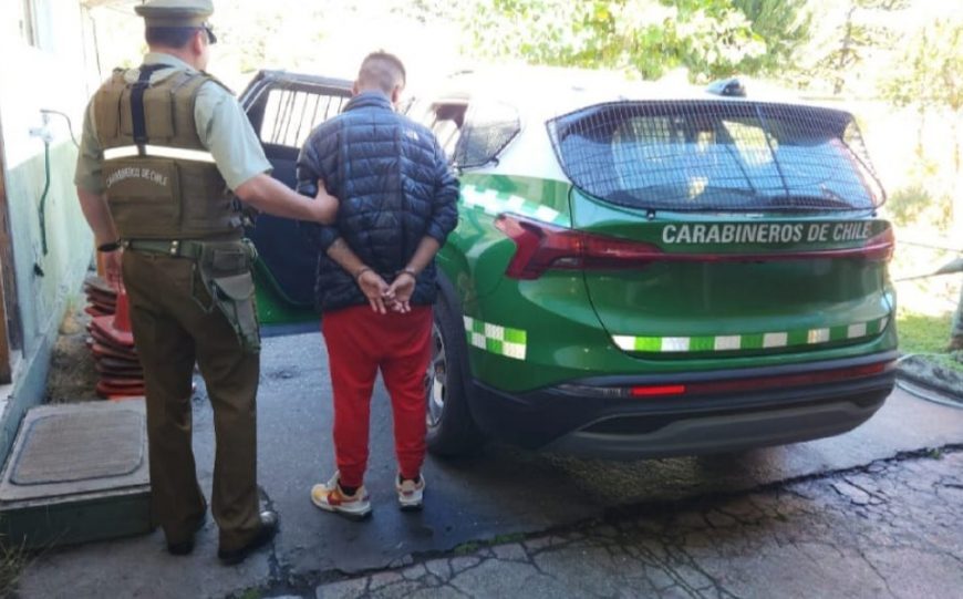 Venezolano es detenido en Negrete tras robar local comercial y mantener un automóvil robado